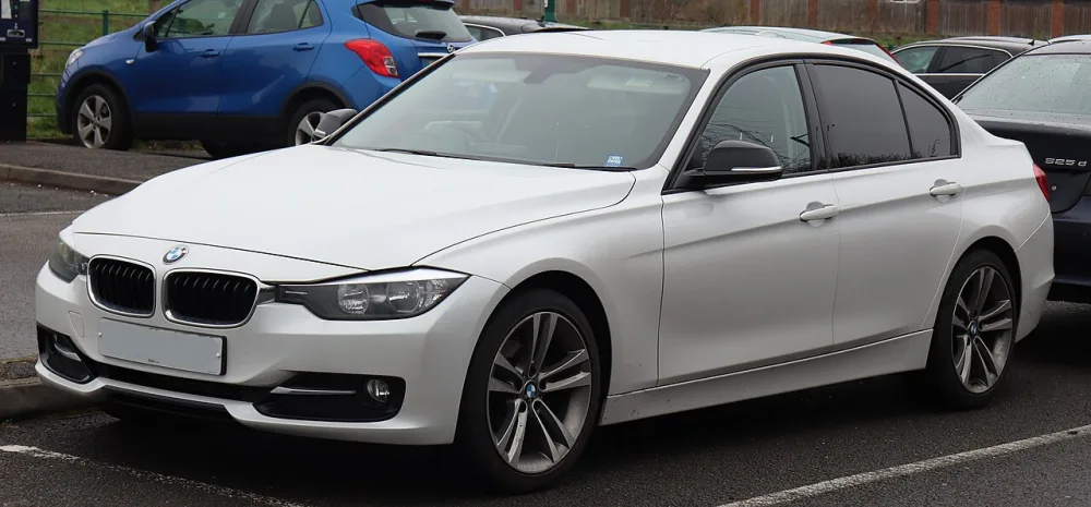 2022 BMW 330i Sedan