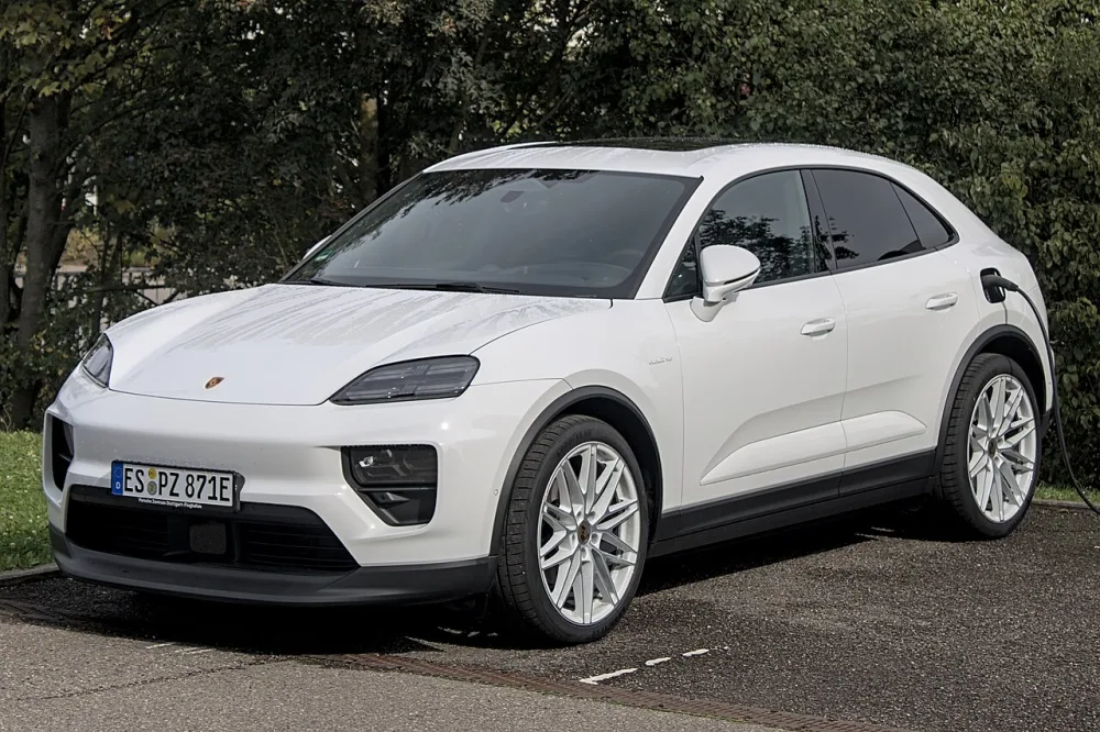2022 Porsche Macan