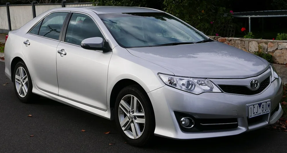 2022 Toyota Camry Hybrid LE