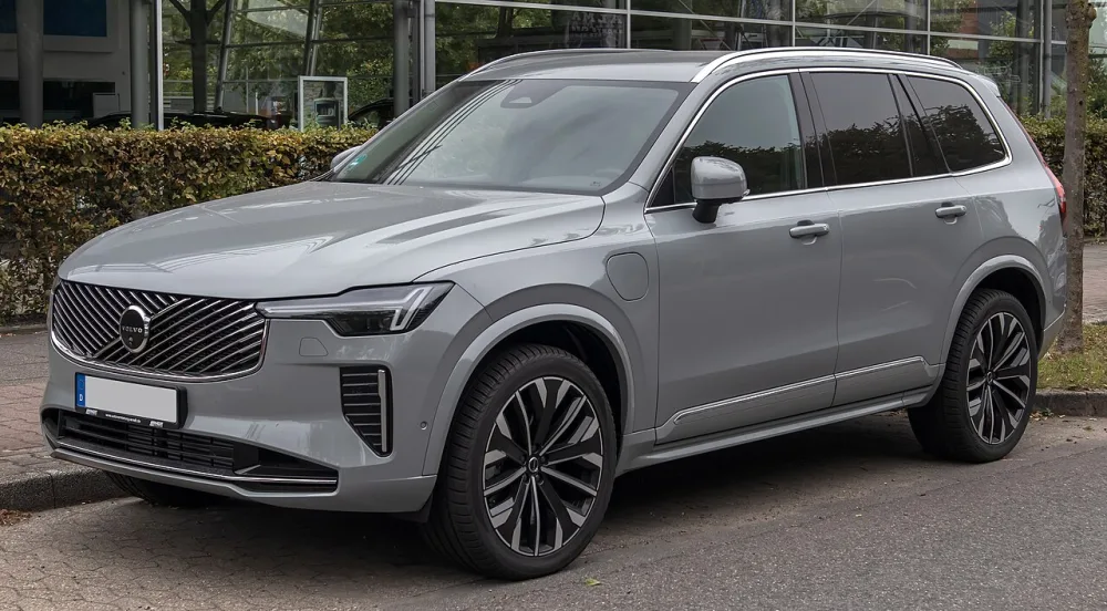 2022 Volvo XC90 T5
