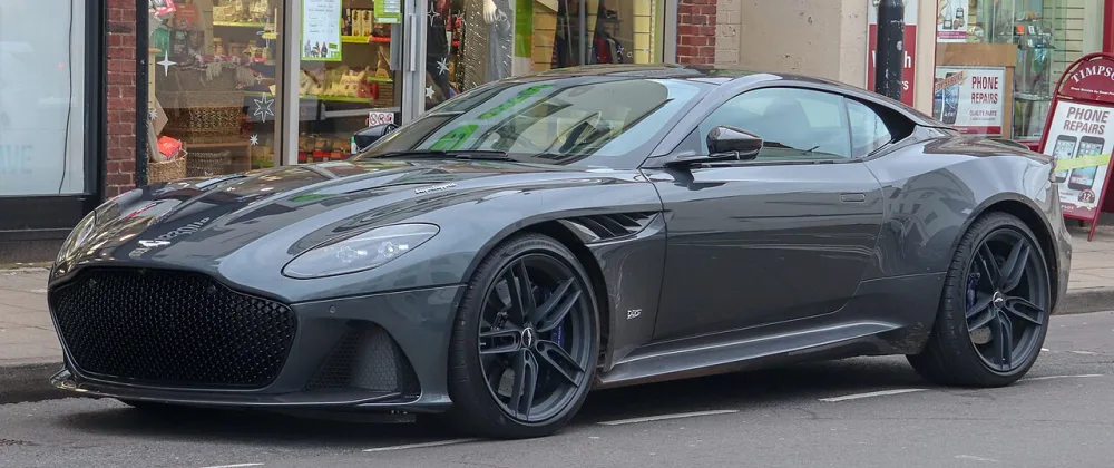 2023 Aston Martin DBS