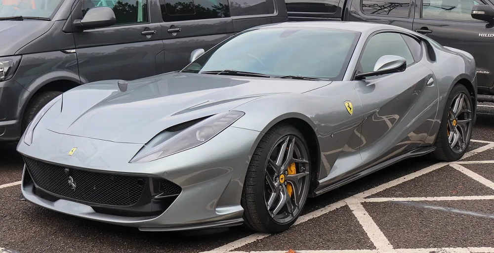 2023 Ferrari 812 Competizione