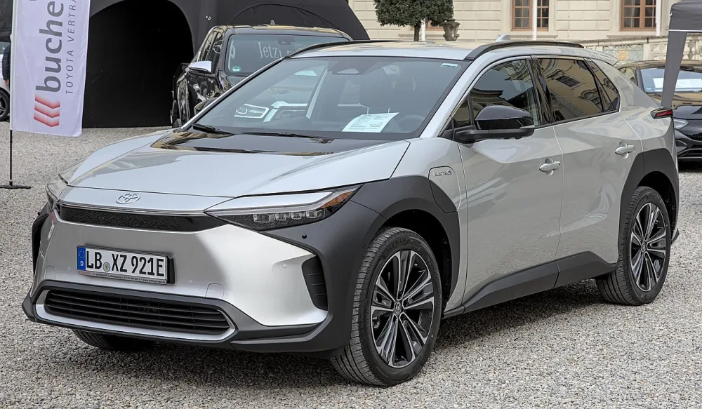 2023 Subaru Solterra Limited/Touring AWD