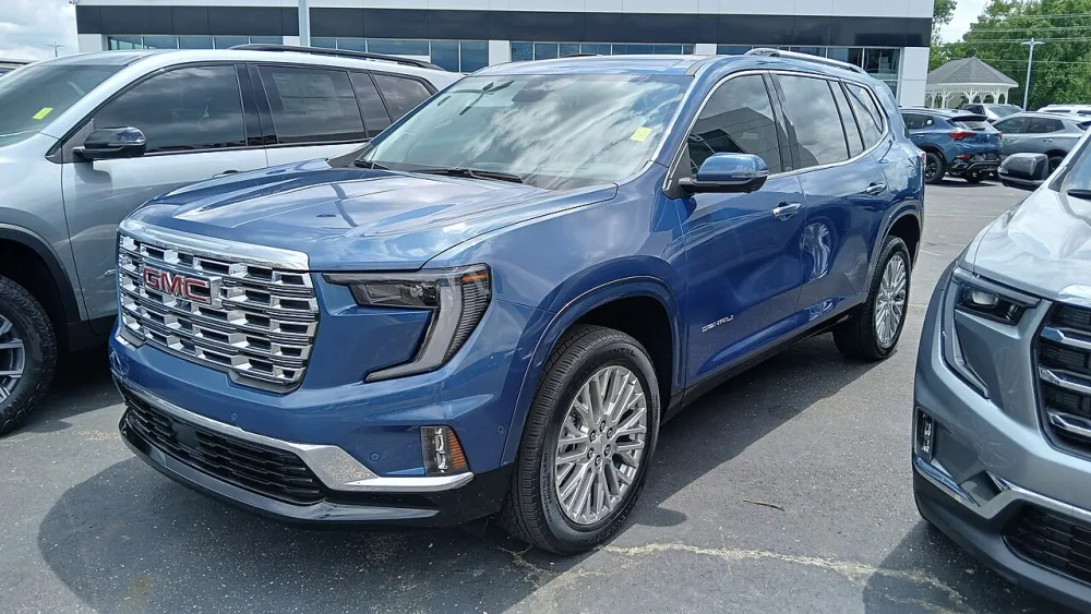 2024 GMC Acadia FWD