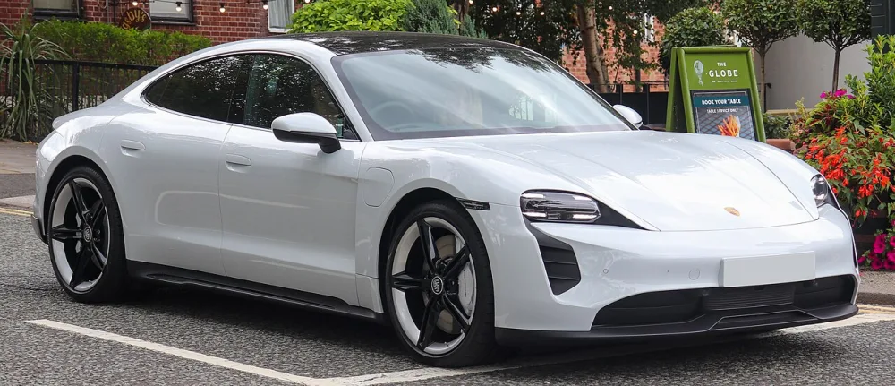 2024 Porsche Taycan 4S Performance Battery Plus