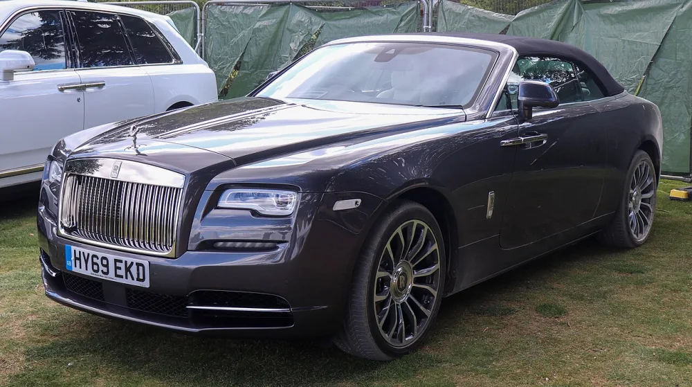 2024 Rolls-Royce Spectre Black Badge (22 inch wheels)
