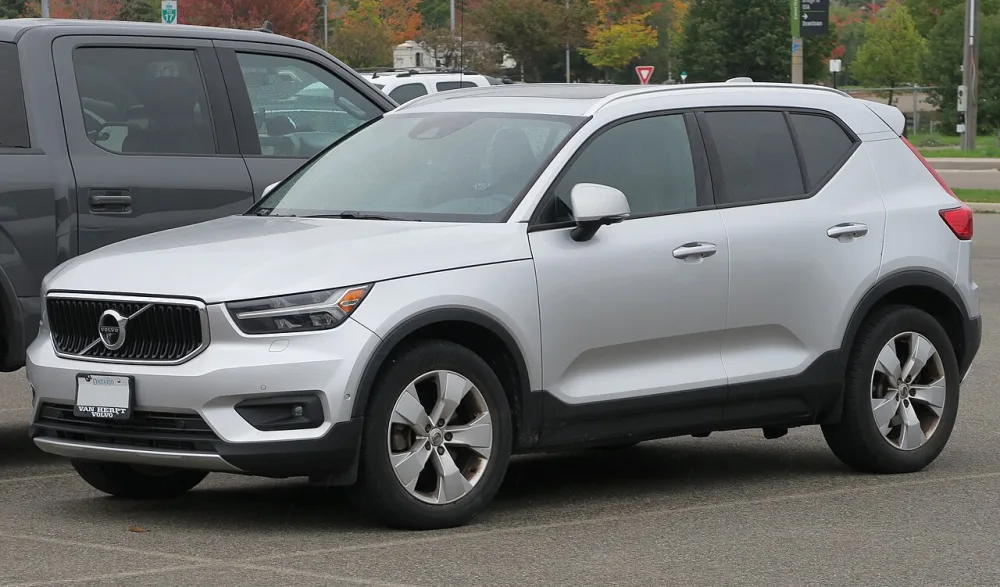 2024 Volvo XC40 Recharge twin