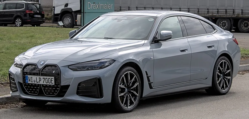 2025 BMW i4 eDrive40 Gran Coupe (18 inch wheels)