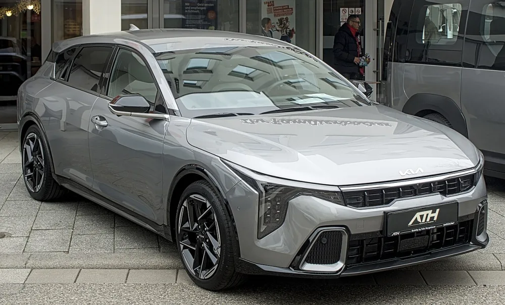 2025 Kia K4