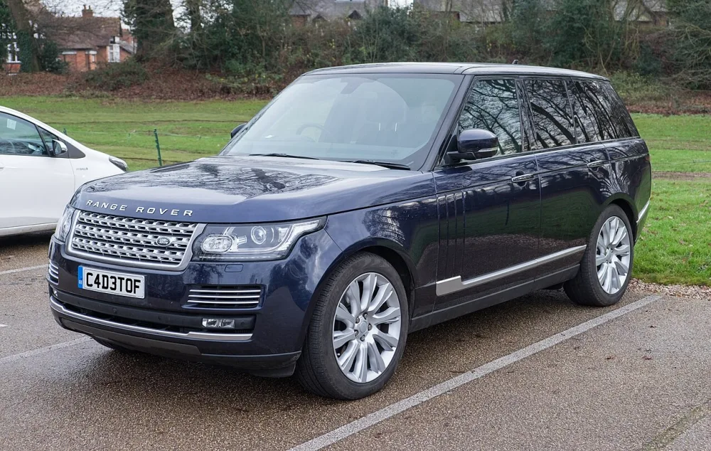 2025 Land Rover Range Rover LWB MHEV