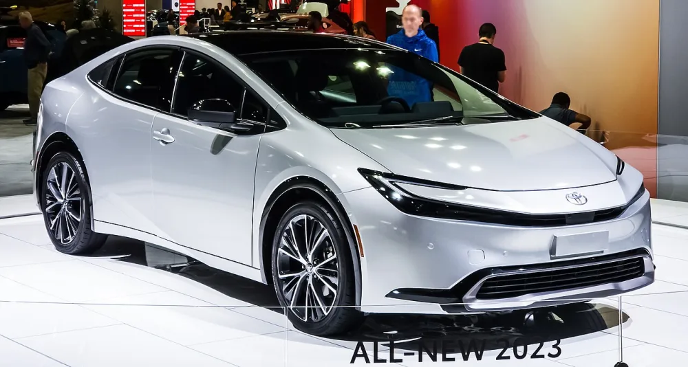 2025 Toyota Prius AWD XLE/LTD