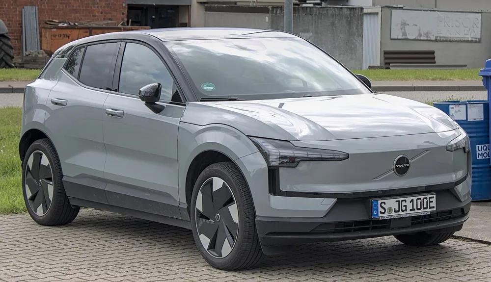 2025 Volvo EX30 Twin Performance (20 Inch Wheels)